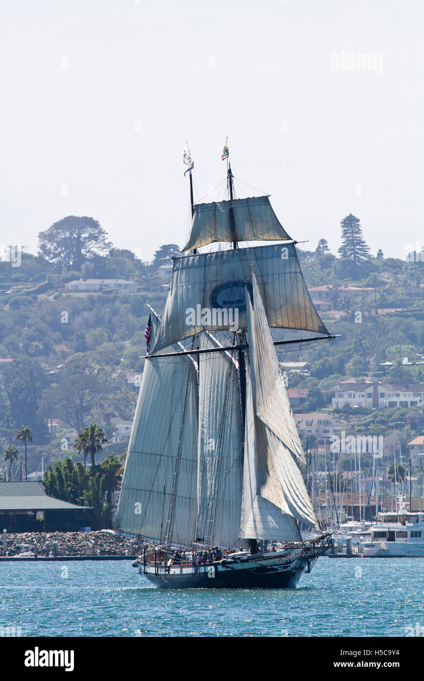 Tall ship kalifornischen vorbei Shelter Island, 2016 Festival von Segeln, Parade der Schiffe, Bucht von San Diego, CA Stockfoto
