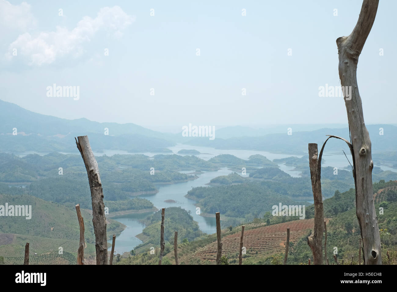 Schöne Landschaft, Berg und See Stockfoto