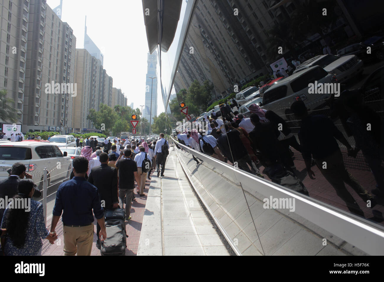 GITEX Technology Week 2016, Dubai, Vereinigte Arabische Emirate. 20. Oktober 2016.  Mit einer Vision zu Dubai weltweit führenden Destination für alle wichtigen Ausstellungen, Konferenzen und Veranstaltungen hat DWTC von entwickelt der regionale Vorläufer des schnell wachsenden MICE-Branche in eine Freizone, Multi-dimensionale Business Catalyst, mit Schwerpunkt auf Management und Real Estate Development, Locations und Events. Bildnachweis: Robert Oswald Alfiler/Alamy Live-Nachrichten Stockfoto
