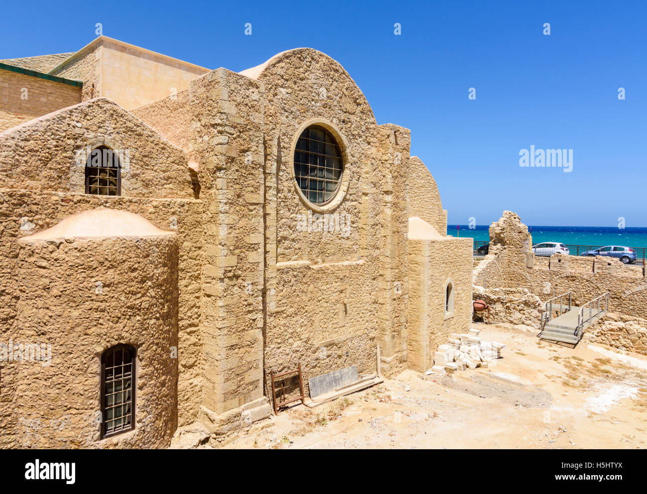 Restaurierte Kirche St. Peter und Paul, die ursprünglich von der Dominikanischen Zisterzienser-Mönche, Heraklion, Kreta, Griechenland Stockfoto