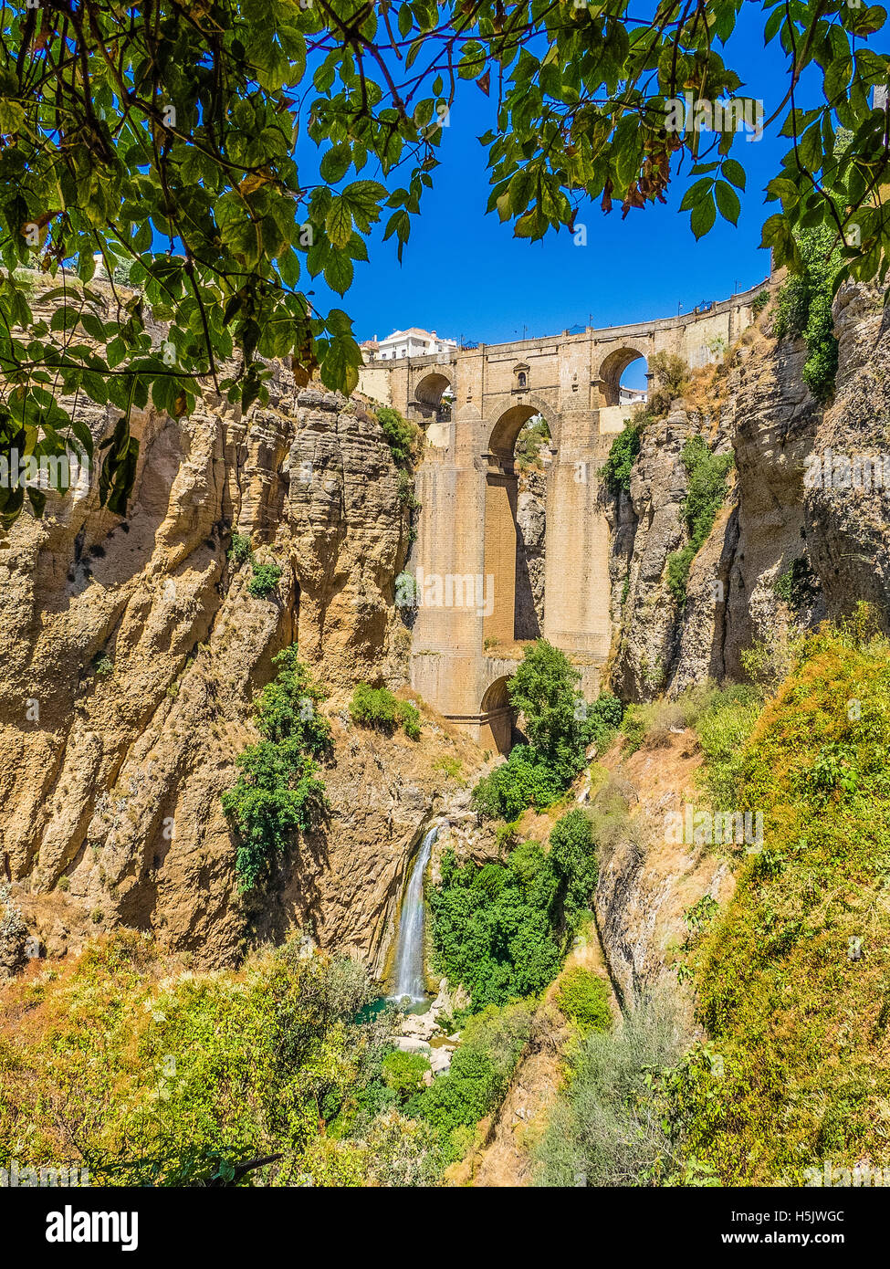 Puente Nuevo (neu) Brücke über die El Tajo Schlucht in Ronda, Spanien. Stockfoto