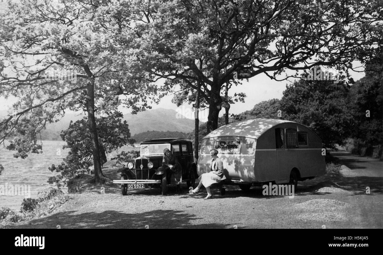 1931 standard Big Nine mit Wohnwagen Stockfoto