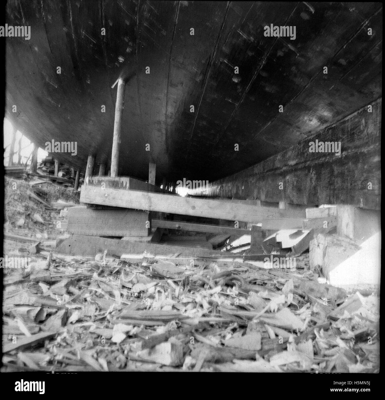 Der George W. Wells, ein Sechsmast-Schoner, wurde 1900 auf der Bean Shipyard gebaut und war der erste seiner Art in der Welt. Es wurde am 14. August 1900 in der Öffentlichkeit gelobt und hatte eine Länge von 325 Fuß mit Masten über 119 Fuß. Das Schiff sank 1913 tragischerweise vor North Carolina. Stockfoto