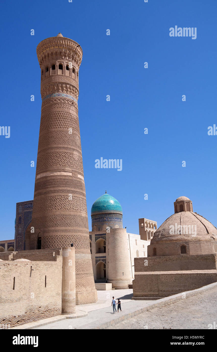 Die steigenden Kalyan-Minarett ist Teil der Po-i-Kalyan Moschee-Komplex in Buchara, Usbekistan Stockfoto