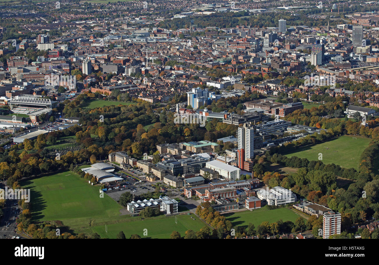 Luftbild von der University of Leicester mit dem Stadtzentrum im Hintergrund, UK Stockfoto
