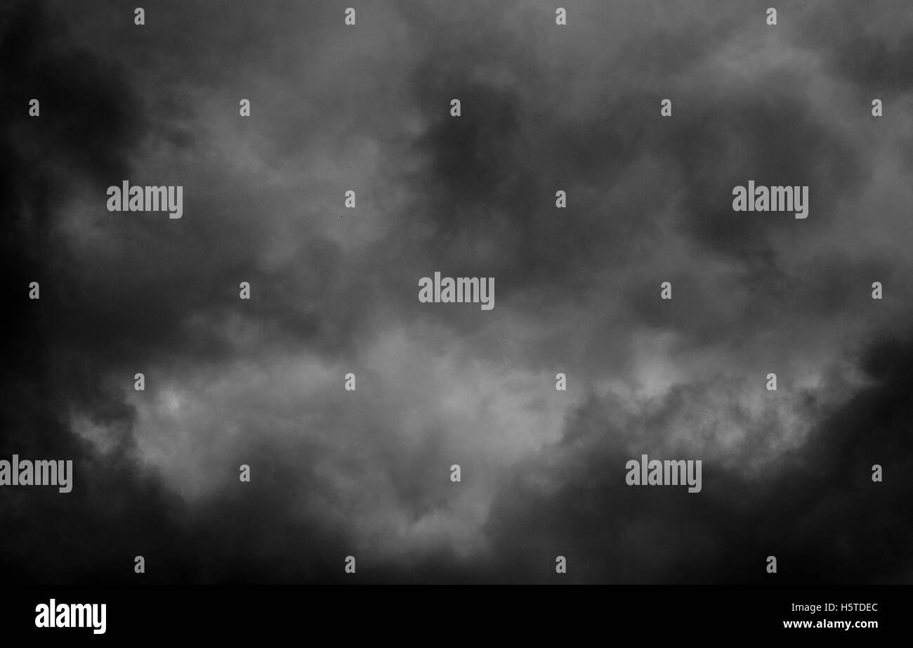Dunkle Wolken Stockfoto