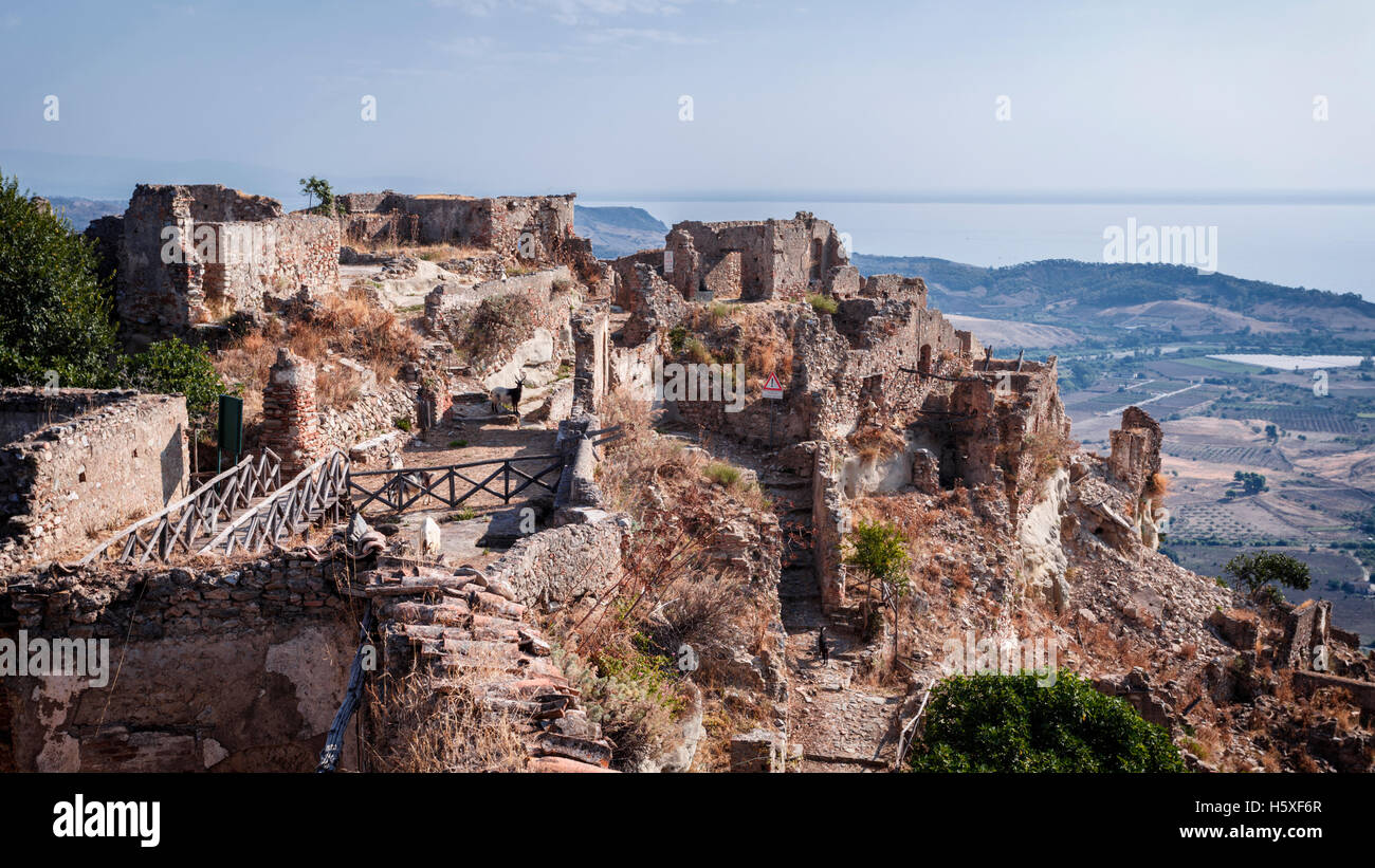 Der Ghost Town von Brancaleone Superiore, Brancaleone, Kalabrien