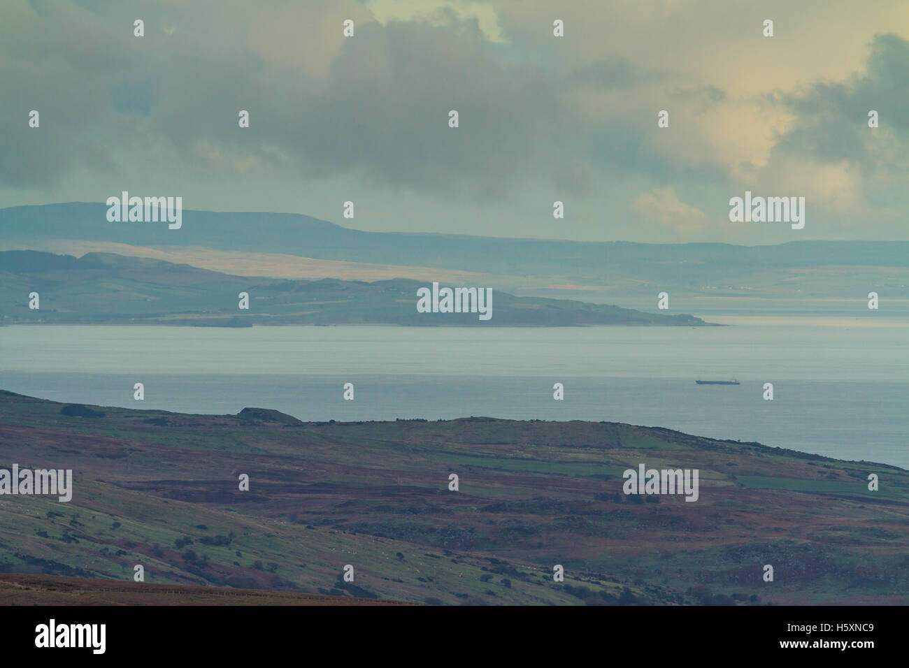 Mull of Kintyre Orra Berg Co Antrim N Ireland mit einem Teleobjektiv entnommen Stockfoto