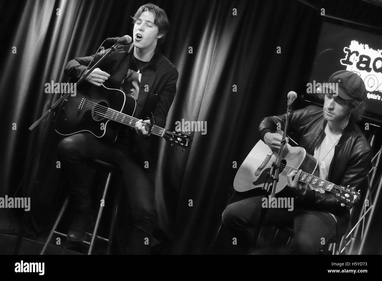 Bala Cynwyd, PA, USA. 21. Oktober 2016. Wels und die Bottlemen besuchen Sie Radio 104.5 Performance Studio in Bala Cynwyd, Pennsylvania am 21. Oktober 2016 © Star Shooter/Medien Punch/Alamy Live News Stockfoto