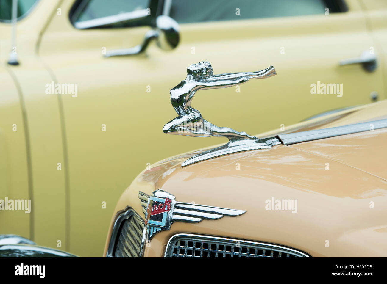 Auto-Metall-Motorhauben-Ornament, Oldtimer-Dekoration, inspiriert