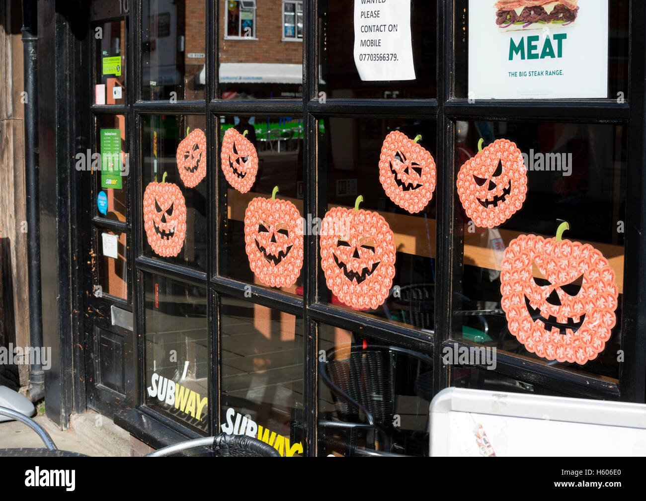 Subway Sandwich Halloween Schaufenster, London, UK Stockfoto