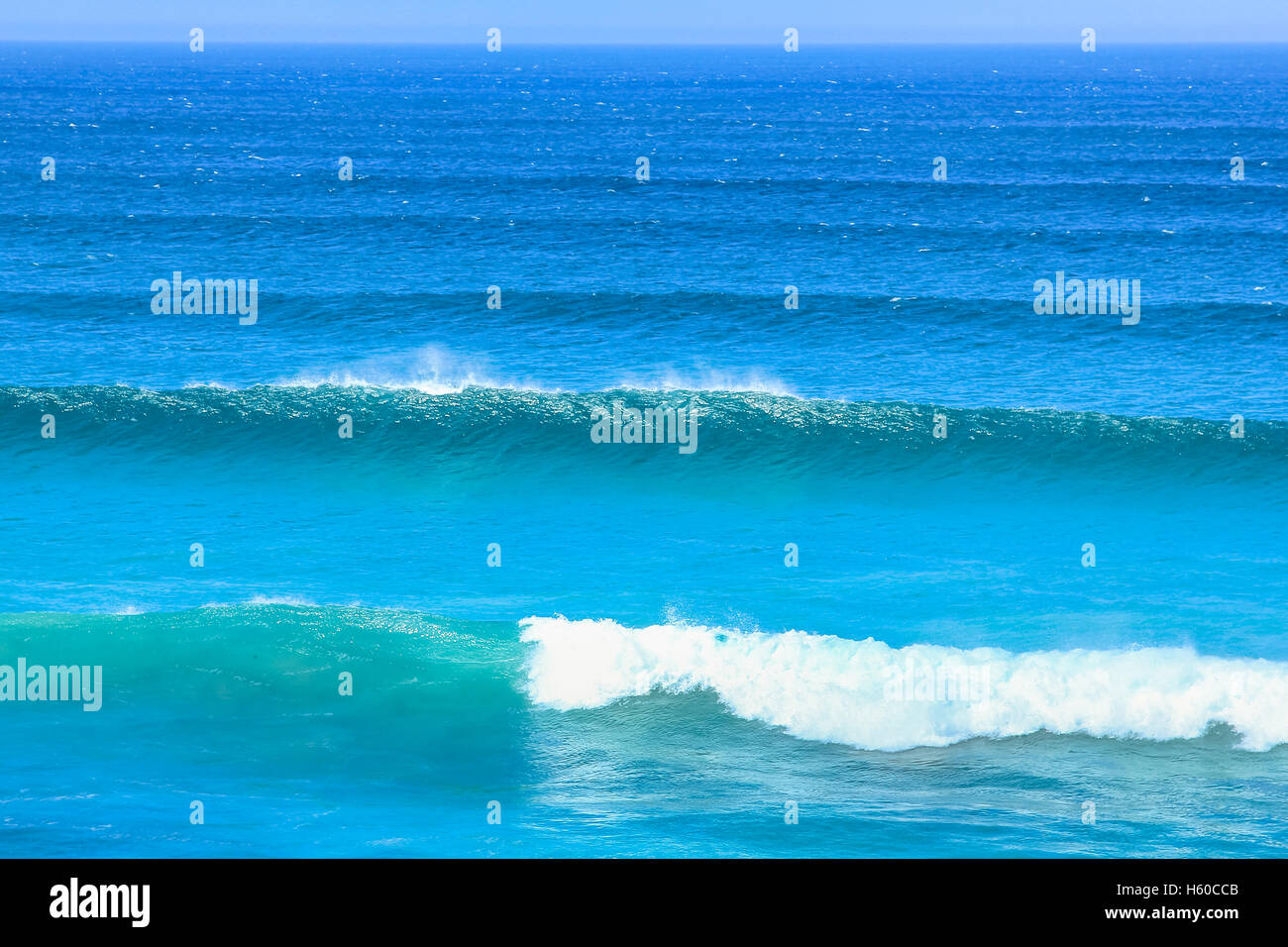 Wellen in Atlantikküste Stockfoto
