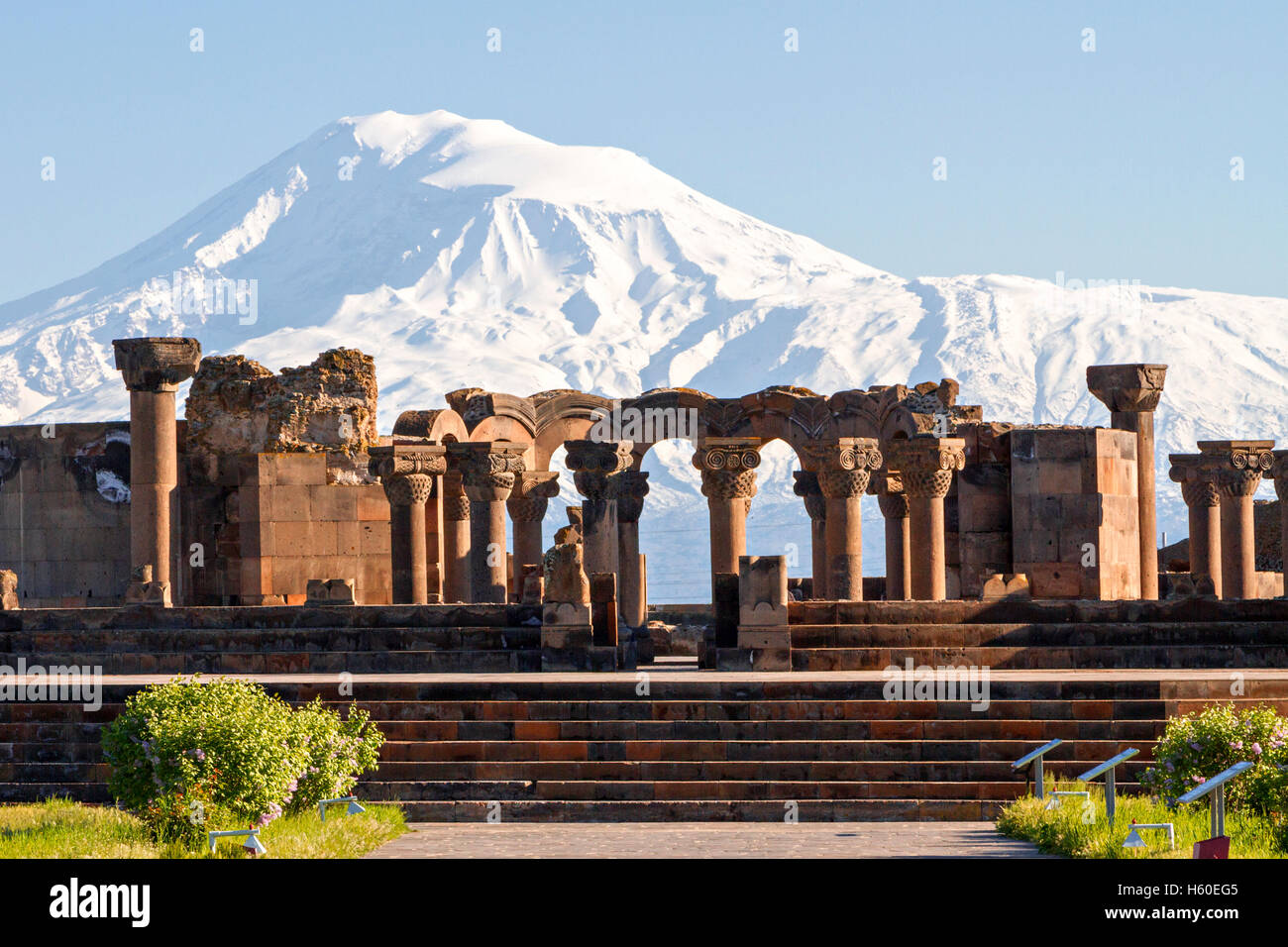 Ruinen des Tempels von Zvartnots in Yerevan, Armenien. Stockfoto