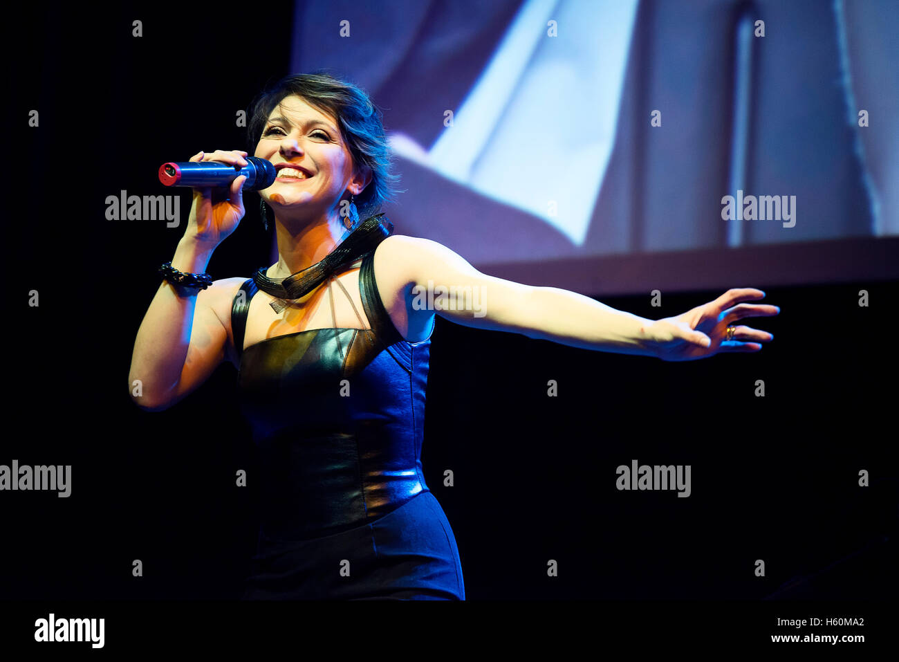 Simona Molinari während der Concerto della Misericordia im Auditorium Conciliazione in Rom Stockfoto