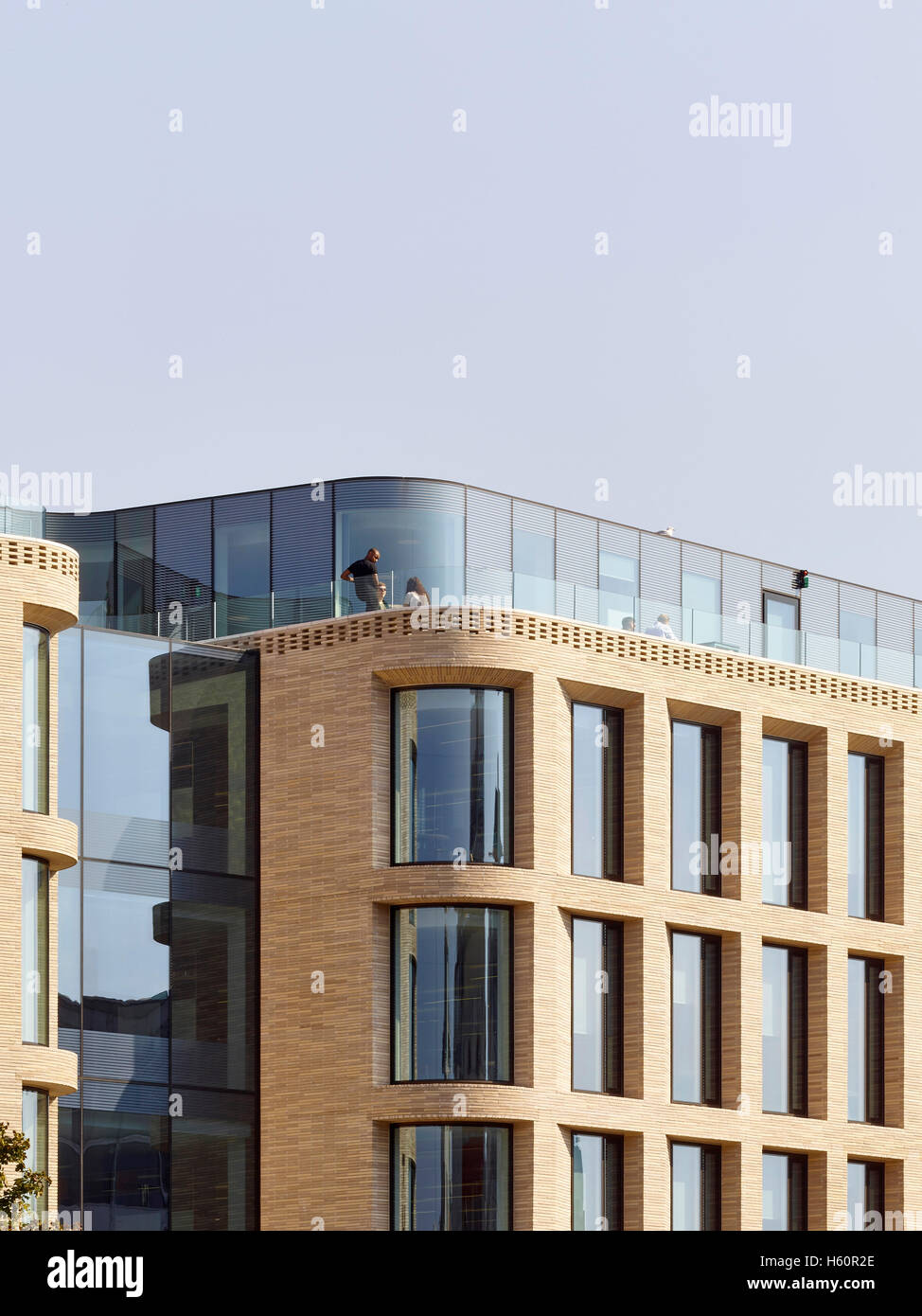 Tag Dachterrasse im Einsatz. Turnmill Gebäude, London, Vereinigtes Königreich. Architekt: Piercy & Unternehmen, 2015. Stockfoto