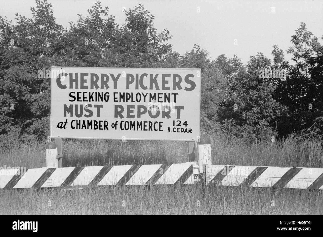 Am Straßenrand Beschäftigung Zeichen, Sturgeon Bay, Wisconsin, John Vachon für Farm Security Administration, Juli 1940 Stockfoto