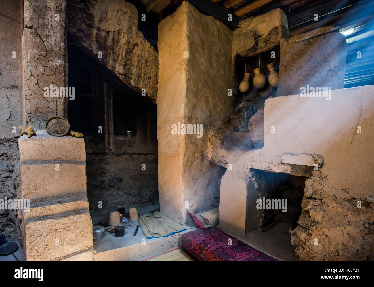 Küche in einem traditionellen omanischen Haus Stockfoto