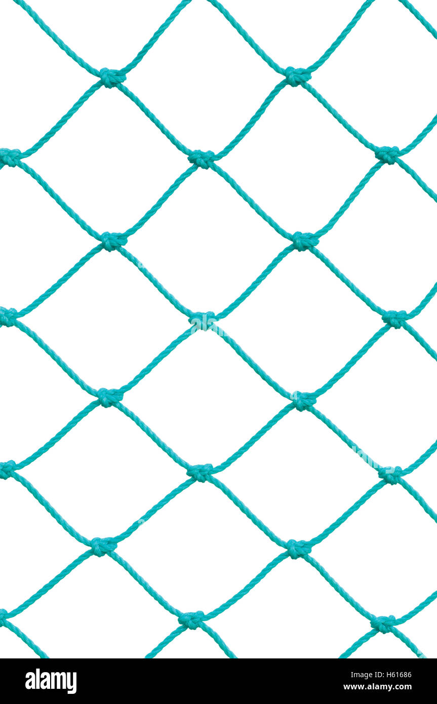 Fußball Football Torpfosten Set Net Seil Detail, neue grüne Goalnet Netting Seile Knoten Muster, vertikale Makro Nahaufnahme, isoliert Stockfoto