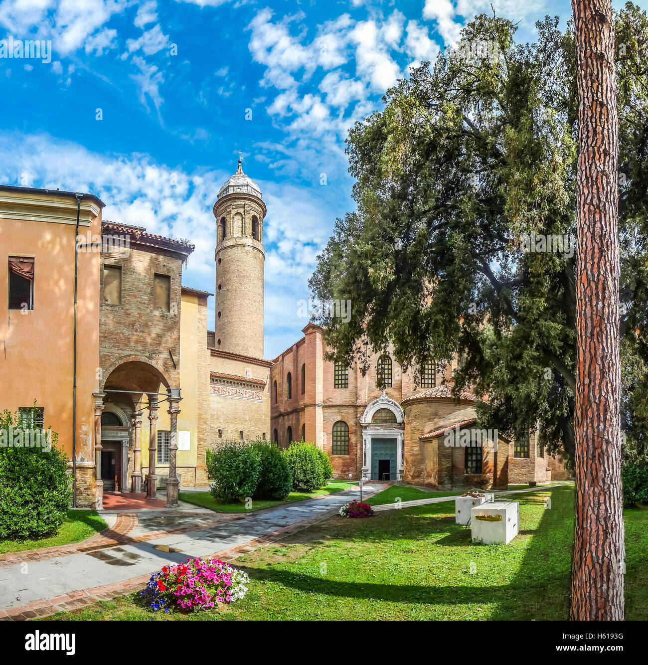 Berühmten Basilica di San Vitale, eines der wichtigsten Beispiele der frühen christlichen byzantinischen Kunst in Westeuropa, in Ravenna, Italien Stockfoto