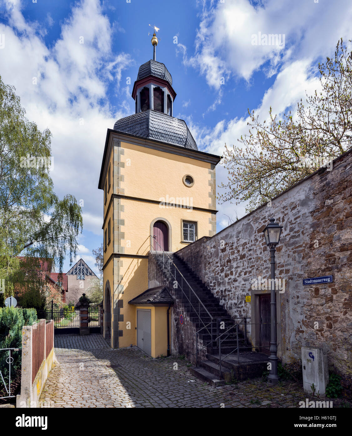 MainTor, Torturm der mittelalterlichen Befestigung, Haßfurt, untere Franken, Bayern, Deutschland Stockfoto
