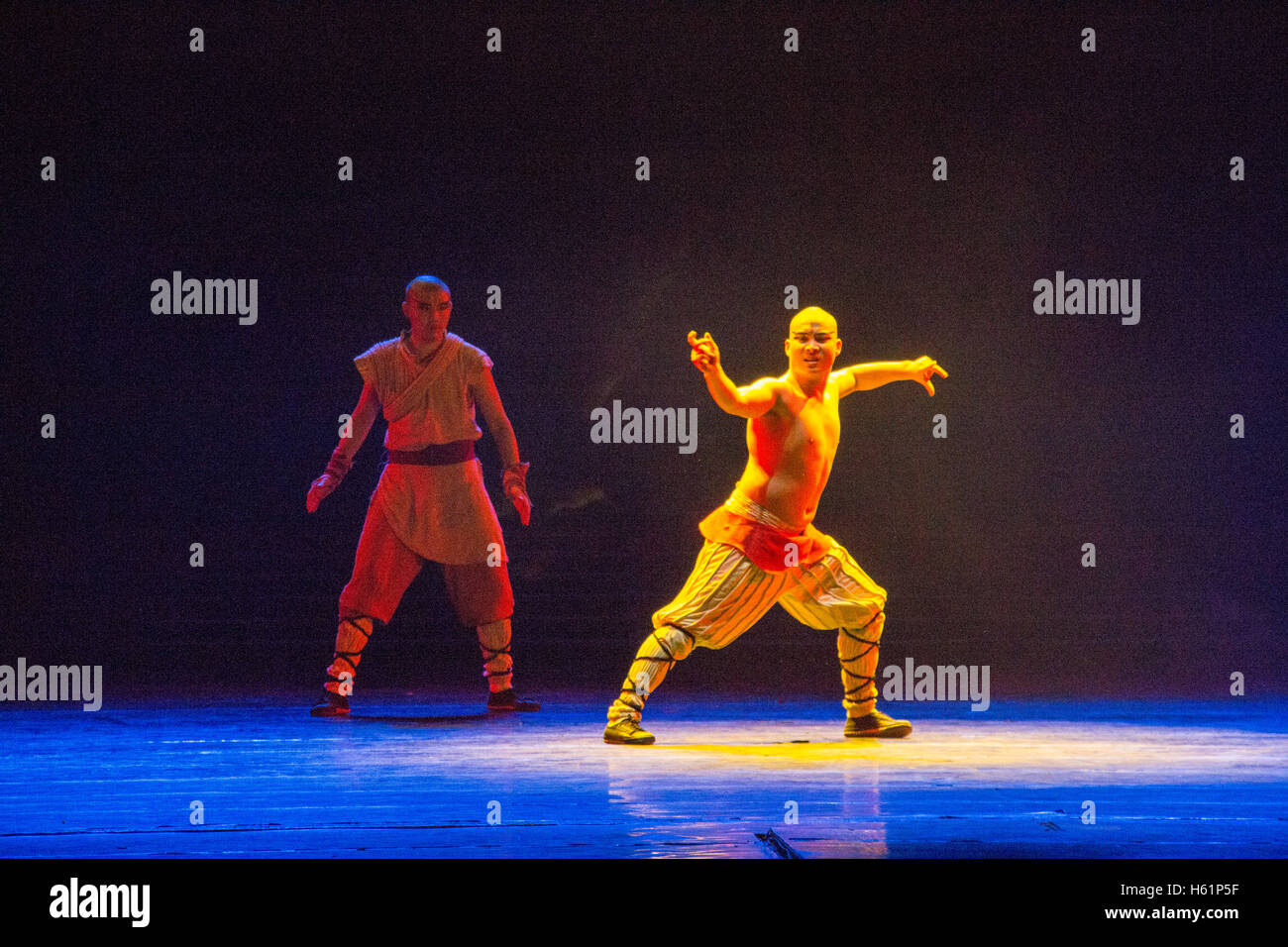 Die Legende des Kung Fu, Leistung bei Red Theatre Peking. Wunderbare Geschichte auf der Bühne. In China. Stockfoto