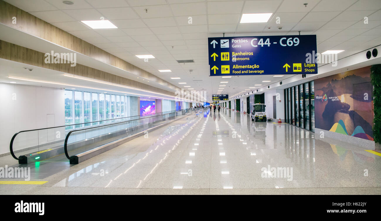 Gehweg in Rio De Janeiro-Galeao International Airport, Brasilien Stockfoto