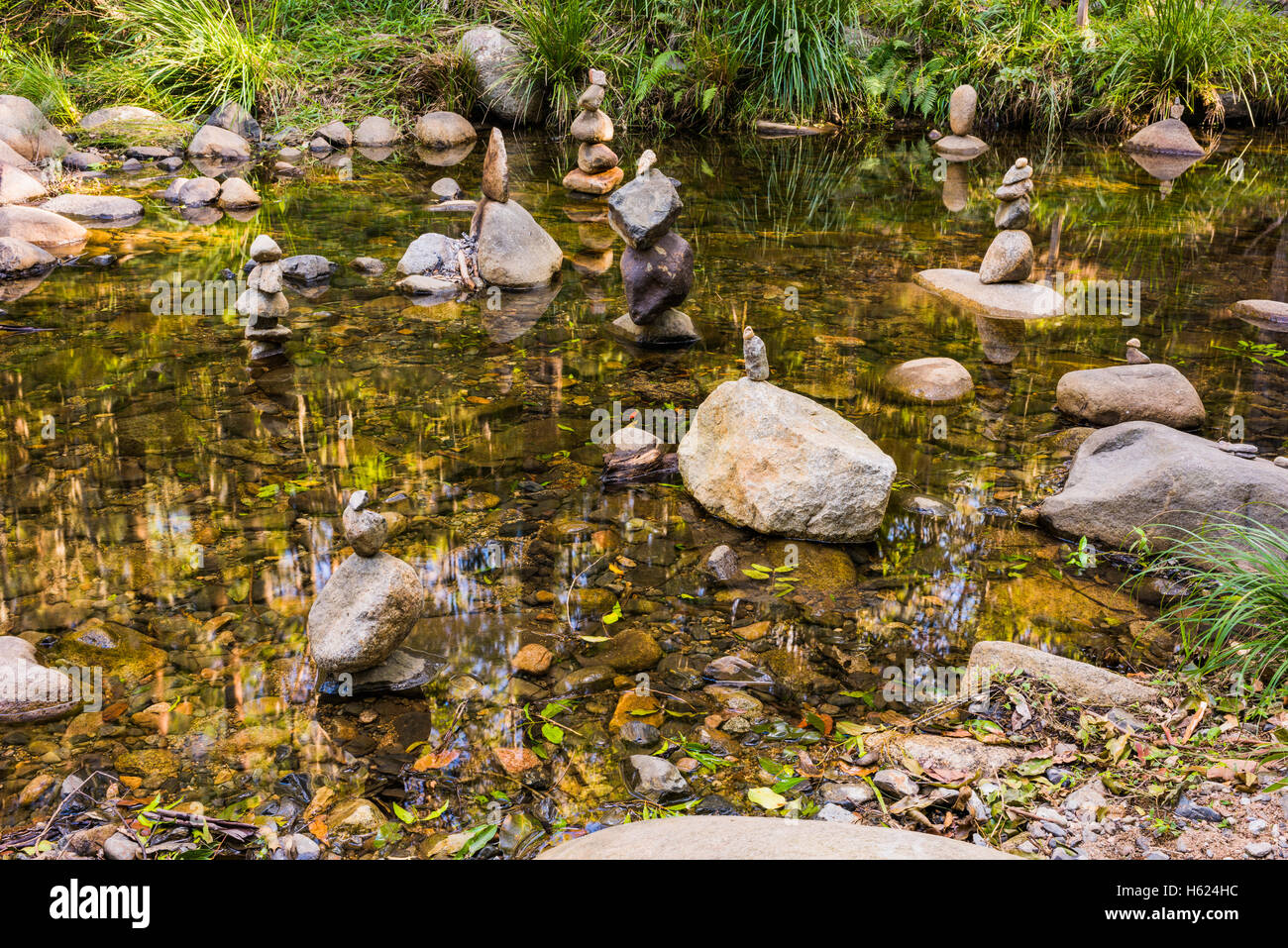 Eine sanfte Cedar Creek in der Nähe von Samford in Queensland, Australien Stockfoto Eine sanfte Cedar Creek in der Nähe von Samford in Queensland, Australien Stockfoto