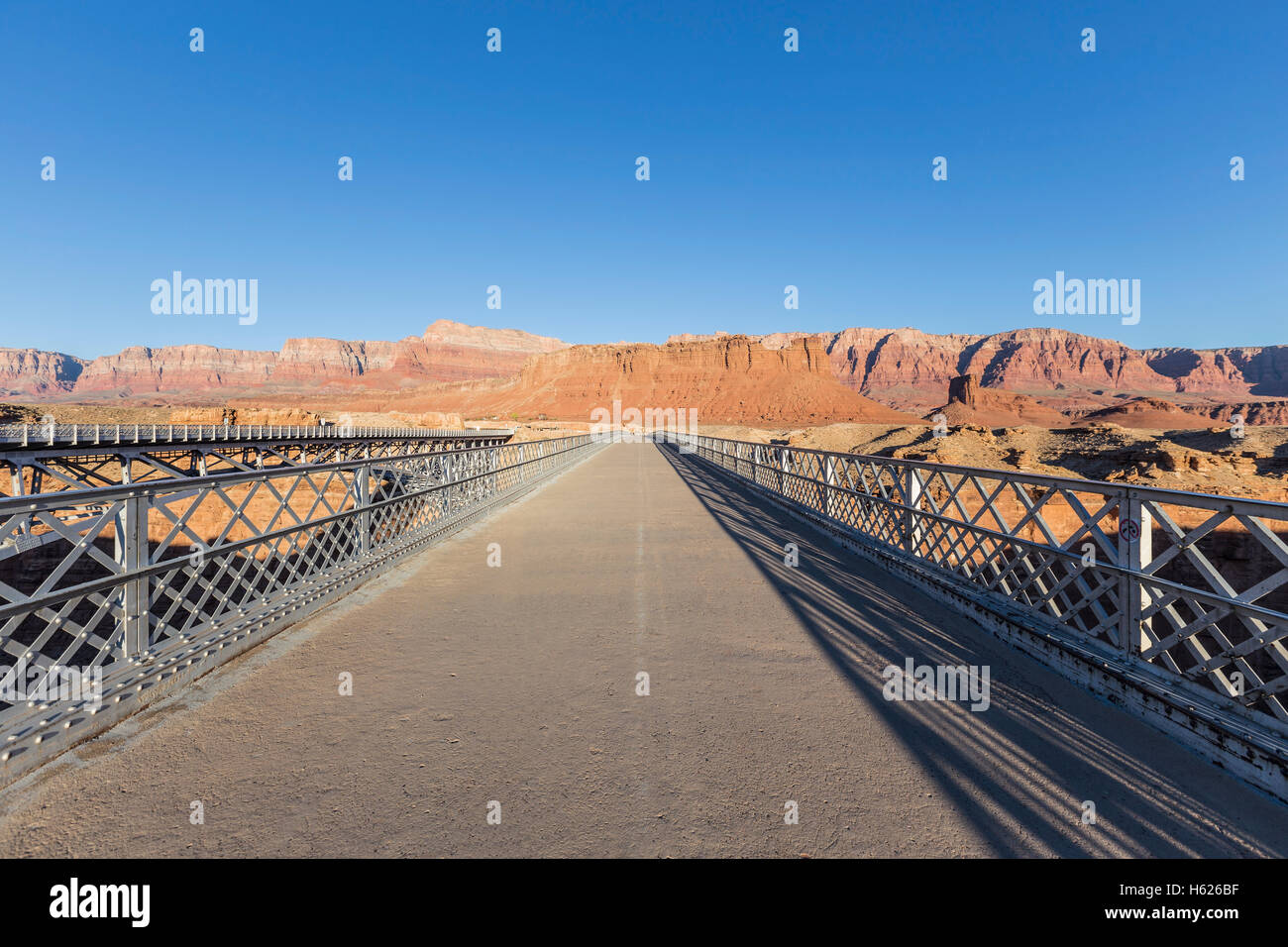 Historischen Navajo-Brücke über Marble Canyon in Glen Canyon National Recreation Area. Stockfoto