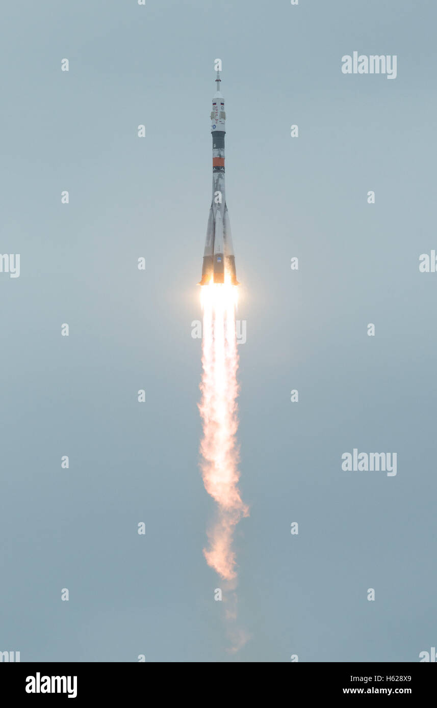 NASA internationale Raumstation Expedition 49 Sojus-MS-02 Rakete startet vom Weltraumbahnhof Baikonur 19. Oktober 2016 in Baikonur, Kasachstan. Stockfoto