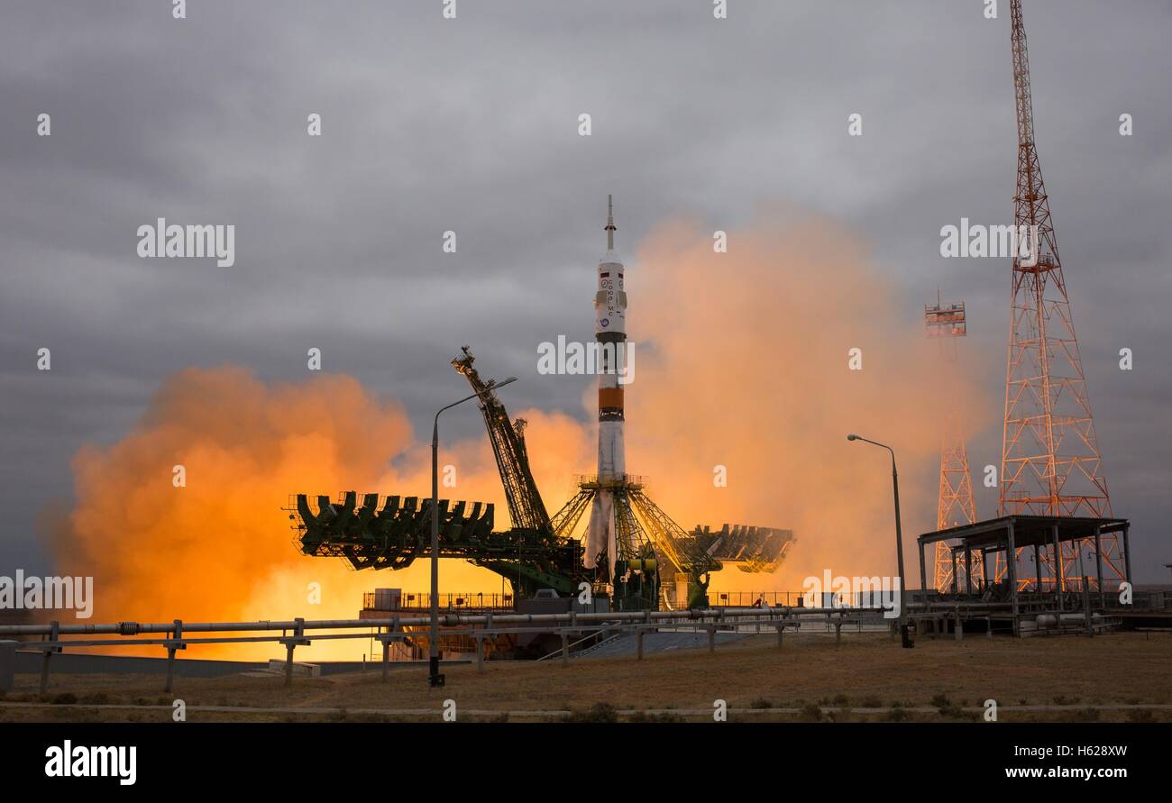 NASA internationale Raumstation Expedition 49 Sojus-MS-02 Rakete startet vom Weltraumbahnhof Baikonur 19. Oktober 2016 in Baikonur, Kasachstan. Stockfoto