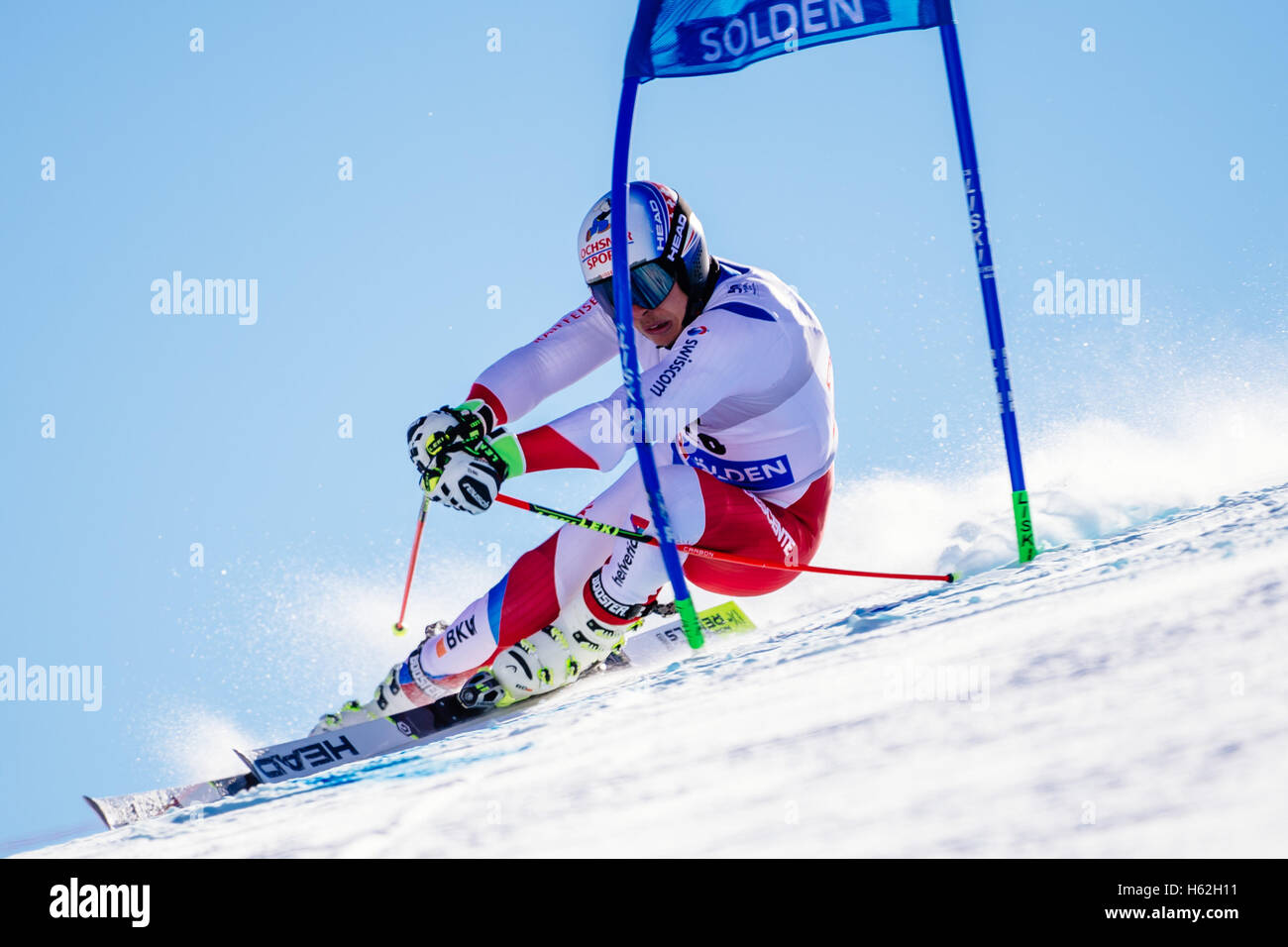 Sölden Sie, Österreich. 23. Oktober 2016. Gino Caviezel der Schweiz konkurriert bei der ersten Ausführung von der FIS World Cup Herren Riesenslalom Rennen in Sölden, Österreich am 23. Oktober 2016. Bildnachweis: Jure Makovec/Alamy Live-Nachrichten Stockfoto