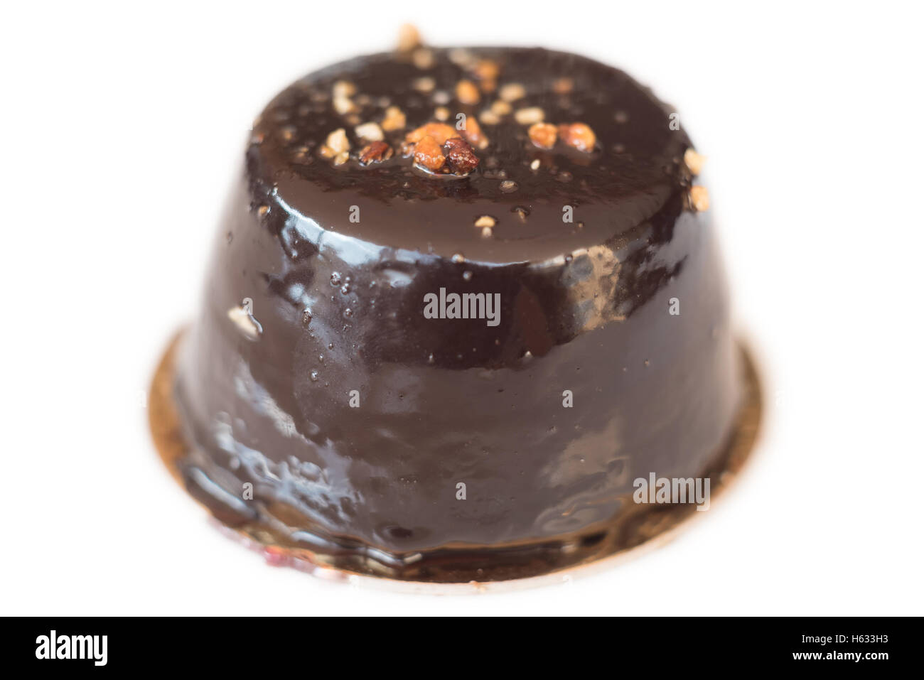 Köstliche Chocalate Gebäck auf weißem Hintergrund isoliert. Selektive Mittelpunkt, engen Schärfentiefe. Stockfoto