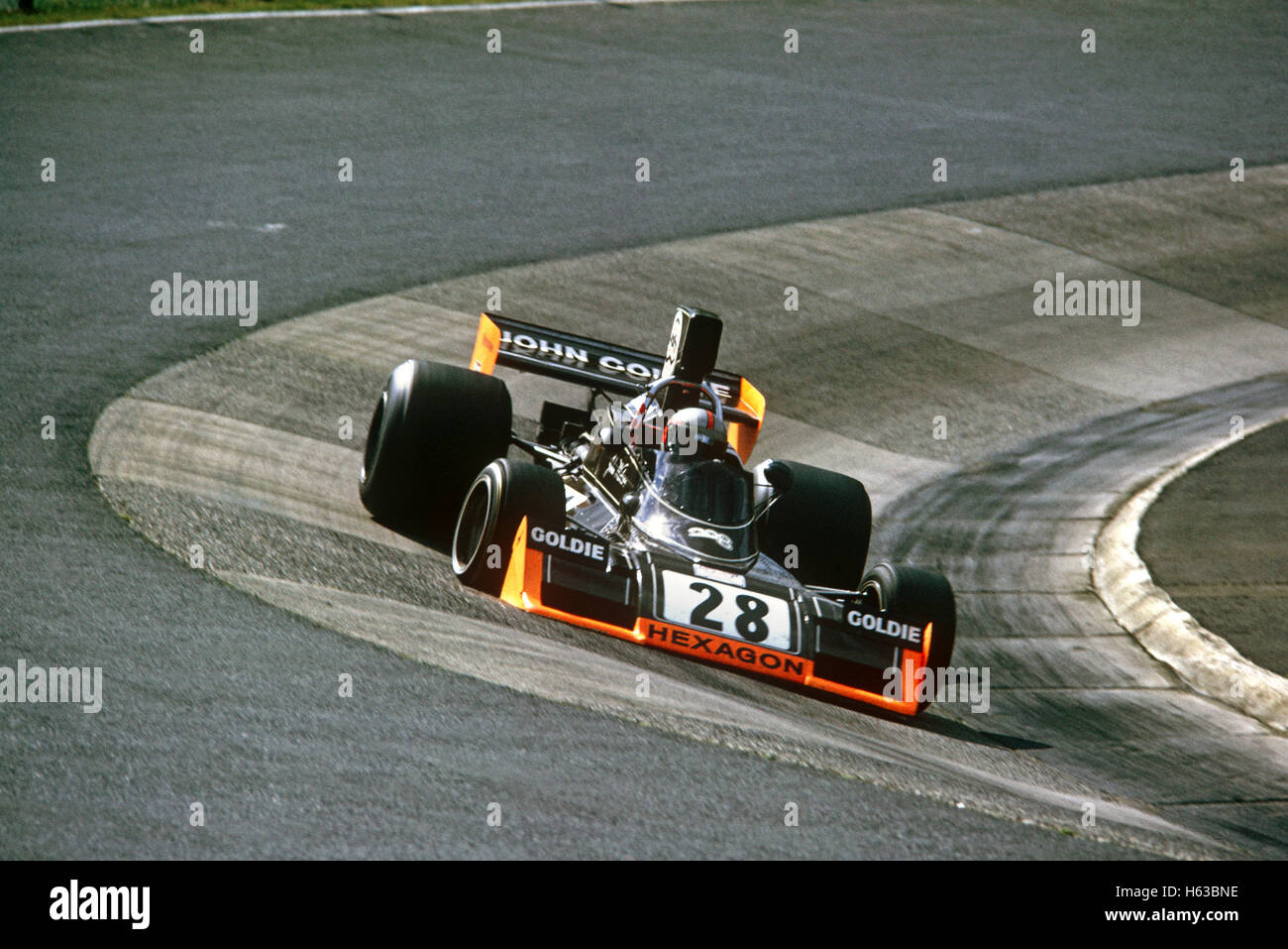 28 John Watson in seinem Brabham Cosworth BT44 - zog sich aus dem deutschen GP Nürburgring 4. August 1974 Stockfoto