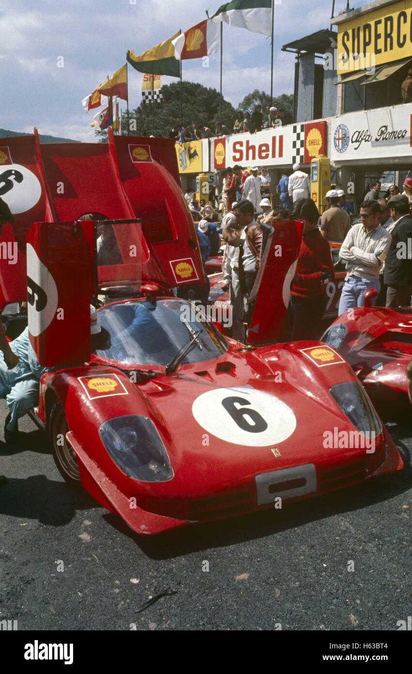 6 Nino Vaccarella Ignazio Giunti in einem Ferrari 512 S beendete 3. Monza 1000kms 1970 Stockfoto