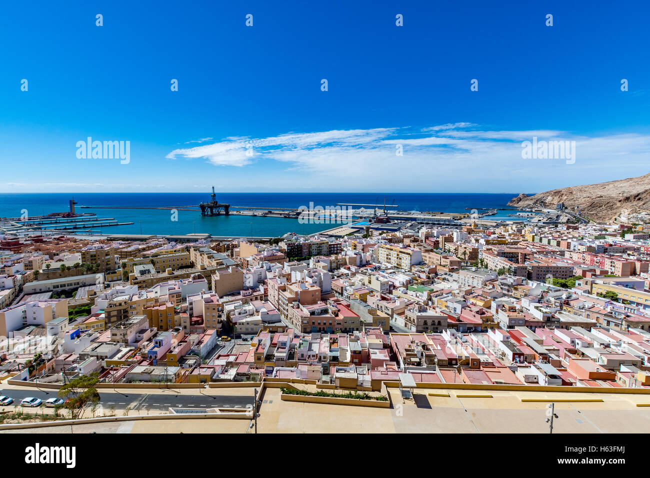 Panorama Stadtansicht von Almeria, Blick von der Alcazaba (Burg), Spanien Stockfoto