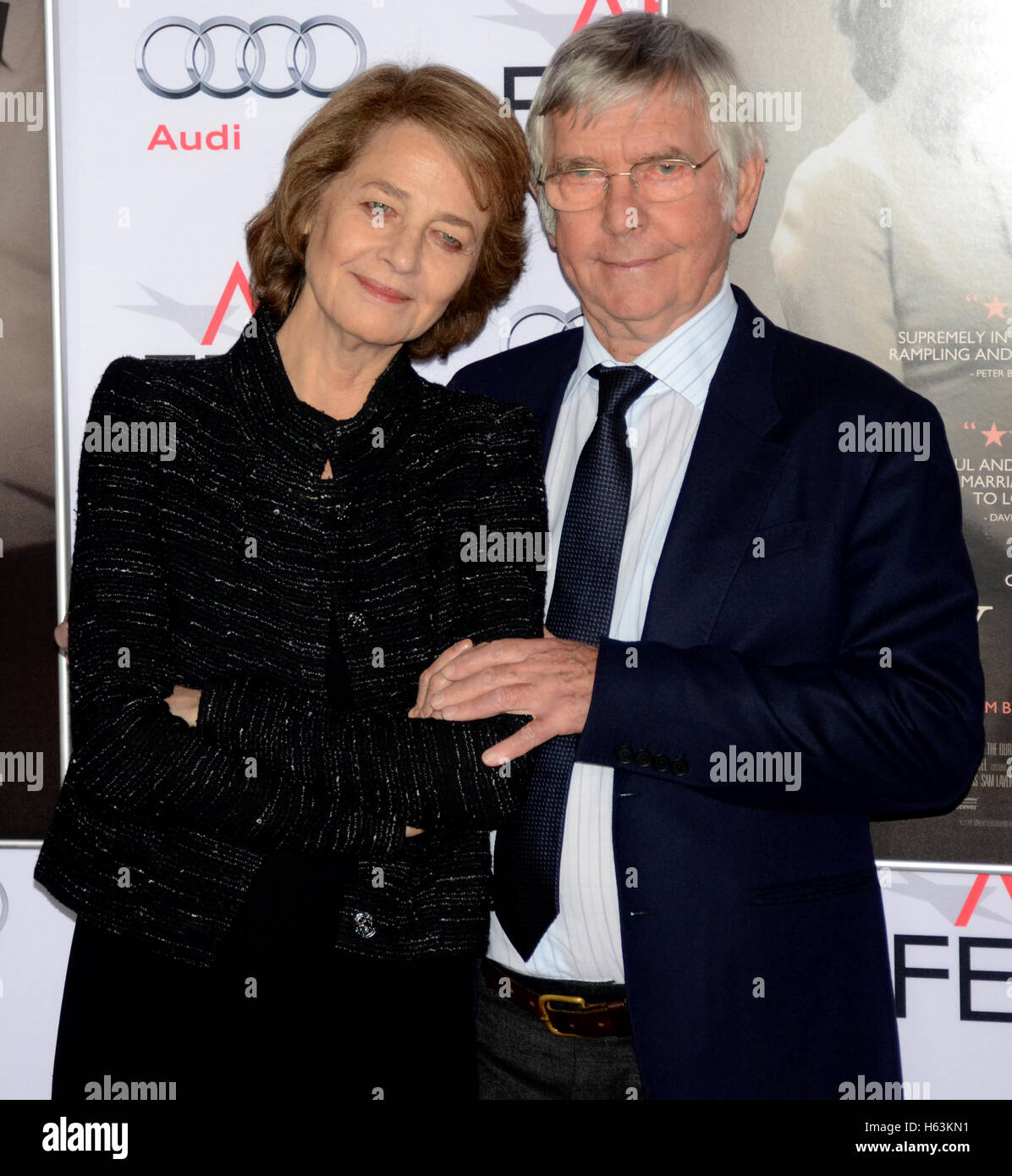Schauspielerin Charlotte Rampling Und Schauspieler Tom Courtenay Kommt Beim Afi Fest 2015 Prasentiert Von Audi Tribut Screening Von 45 Jahren In Tcl Chinese Theatre Am 11 November 2015 In Hollywood Kalifornien Stockfotografie Alamy