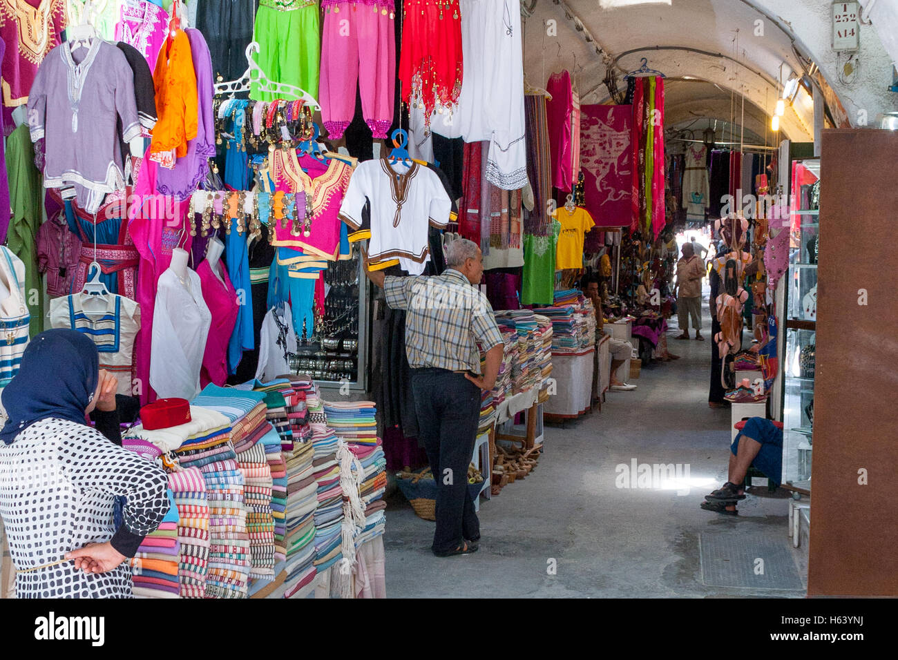 Straßenmarkt in Houmt Souk, Djerba Tunesien Stockfoto