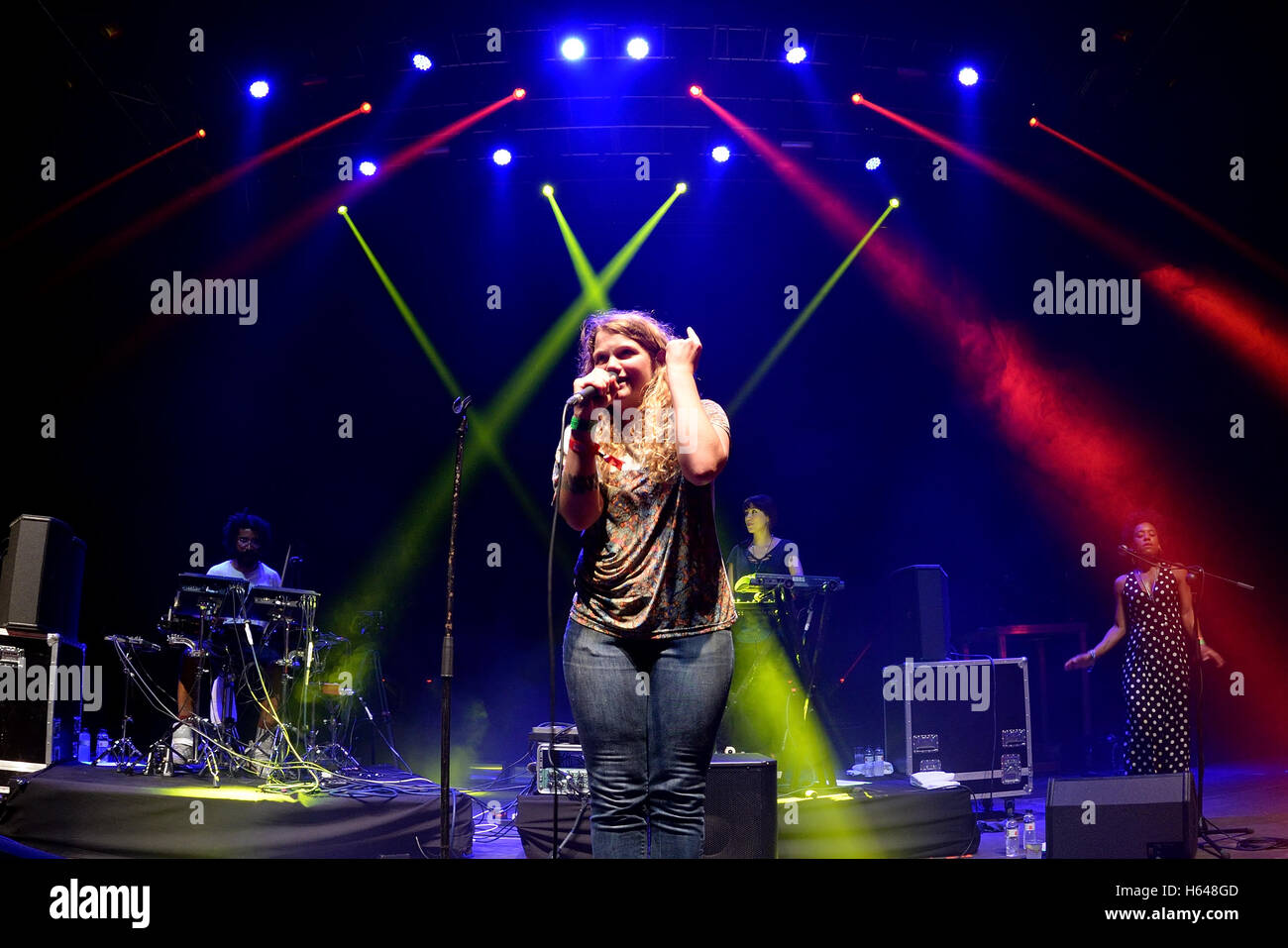 BARCELONA - 19 JUN: Kate Tempest (Dichter, Dramatiker, Rapper und Aufnahme Künstler) führt beim Sonar Festival. Stockfoto
