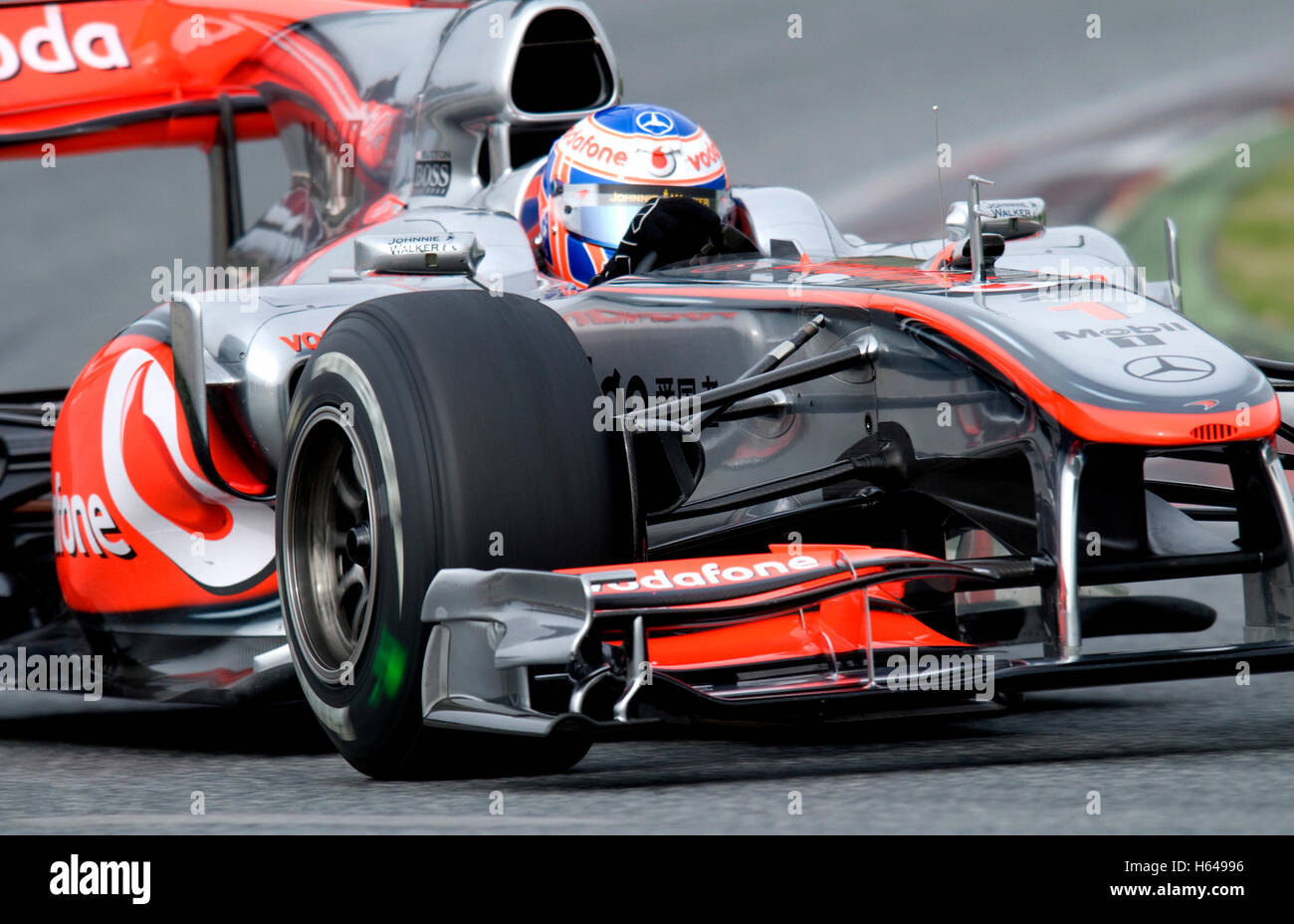 Motorsport, Jenson Button, GBR, im McLaren-Mercedes MP4-25 Rennwagen, Formel-1-Test am Circuit de Catalunya Rennen Stockfoto