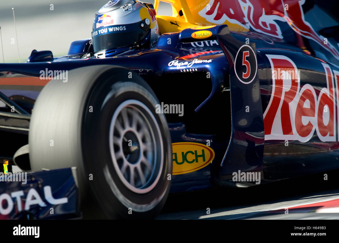 Motorsport, Sebastian Vettel, GER, in der Red Bull Racing RB5 Rennwagen, Formel1 Tests auf dem Circuit de Catalunya-Rennen Stockfoto