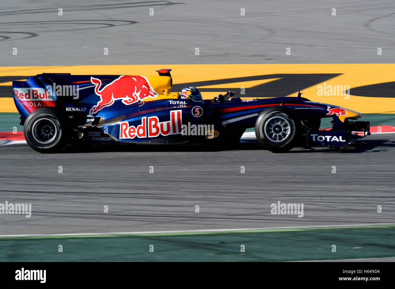 Motorsport, Sebastian Vettel, GER, in der Red Bull Racing RB5 Rennwagen, Formel1 Tests auf dem Circuit de Catalunya-Rennen Stockfoto