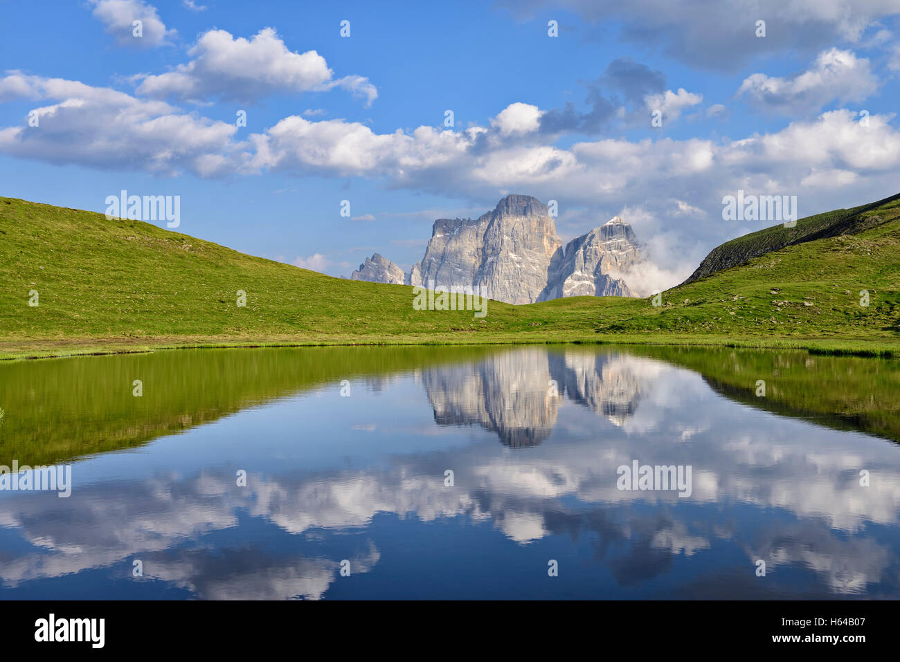 Italy, Province of Belluno, Dolomites, Selva di Cadore, Monte Pelmo reflecting in Lago delle Baste Stockfoto