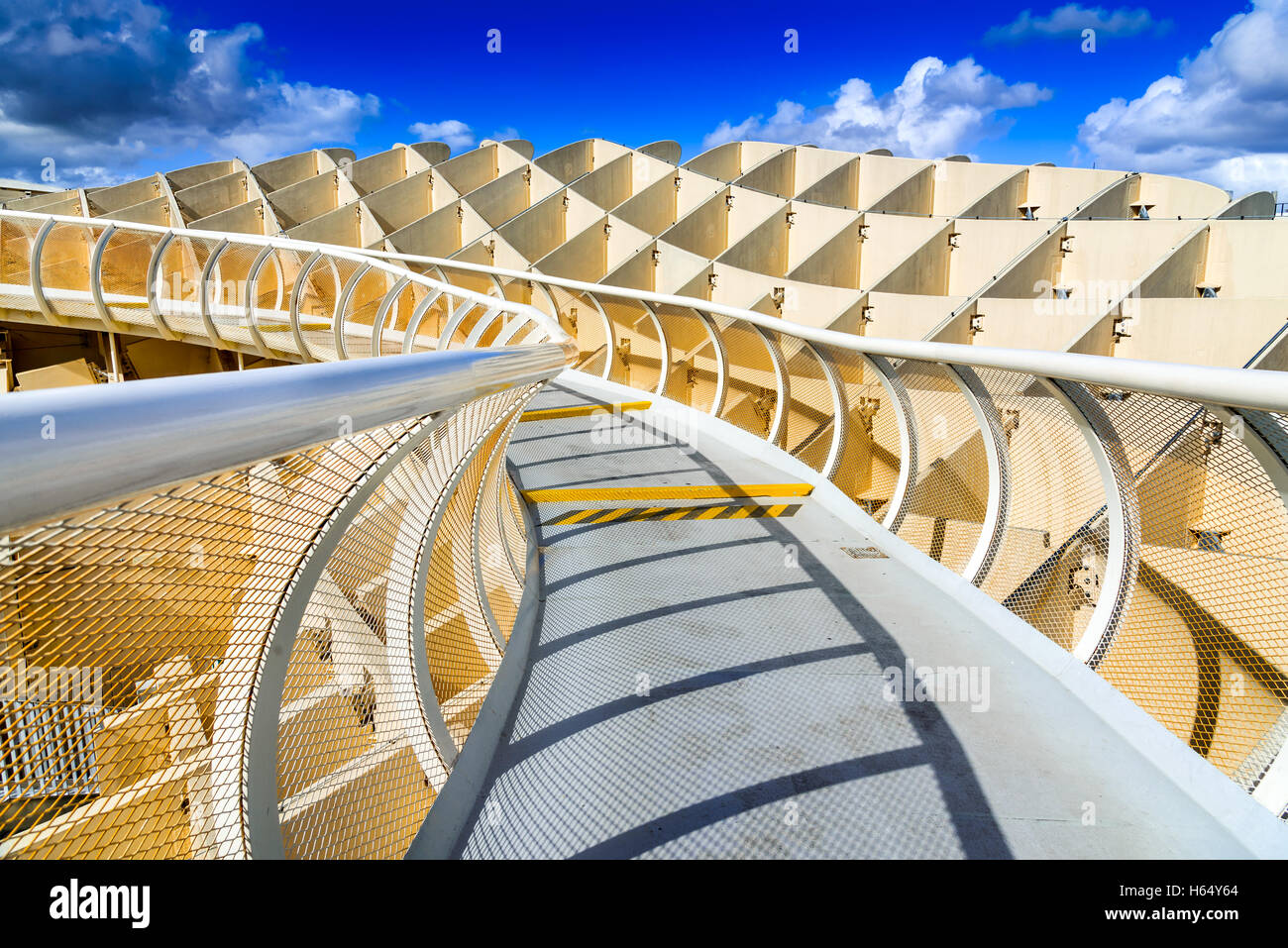 Sevilla Spanien Metropol Parasol In Plaza De La Encarnacion J Mayer H Architekten Besteht Es Aus Geklebten Holz Stockfotografie Alamy