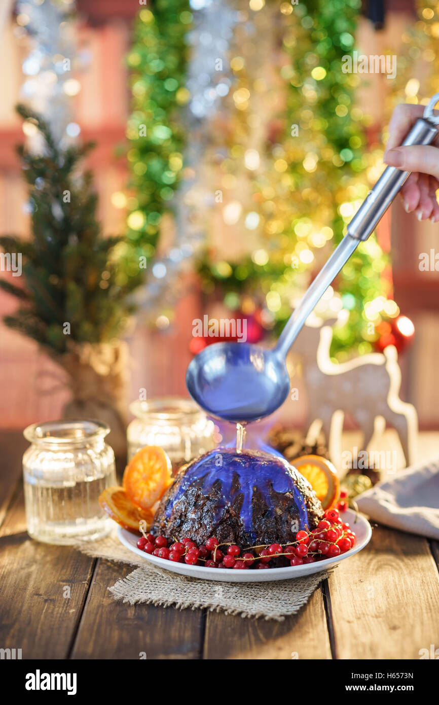 Christmas Pudding flambe Stockfoto