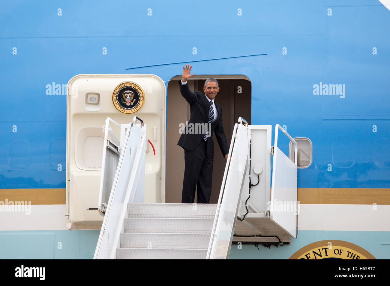 San Diego, Kalifornien, USA. 24. Oktober 2016. Präsident Barack Obama verlassen San Diego auf der Air Force One von MCAS Mirmar Basis am 24. Oktober 2016 in San Diego, Kalifornien. Bildnachweis: Das Foto Zugang/Alamy Live-Nachrichten Stockfoto