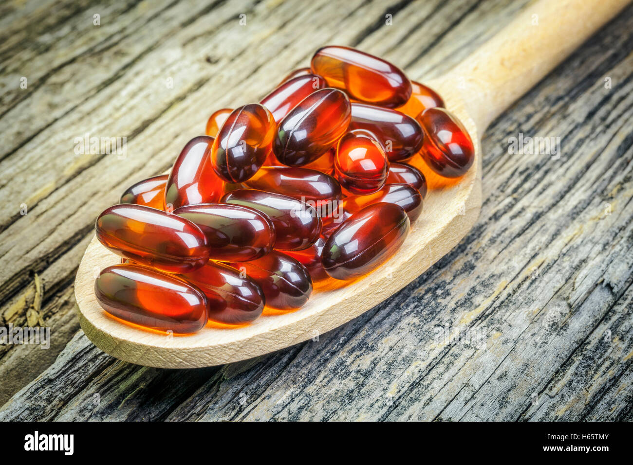 Extra starke Fischölkapseln Stockfoto