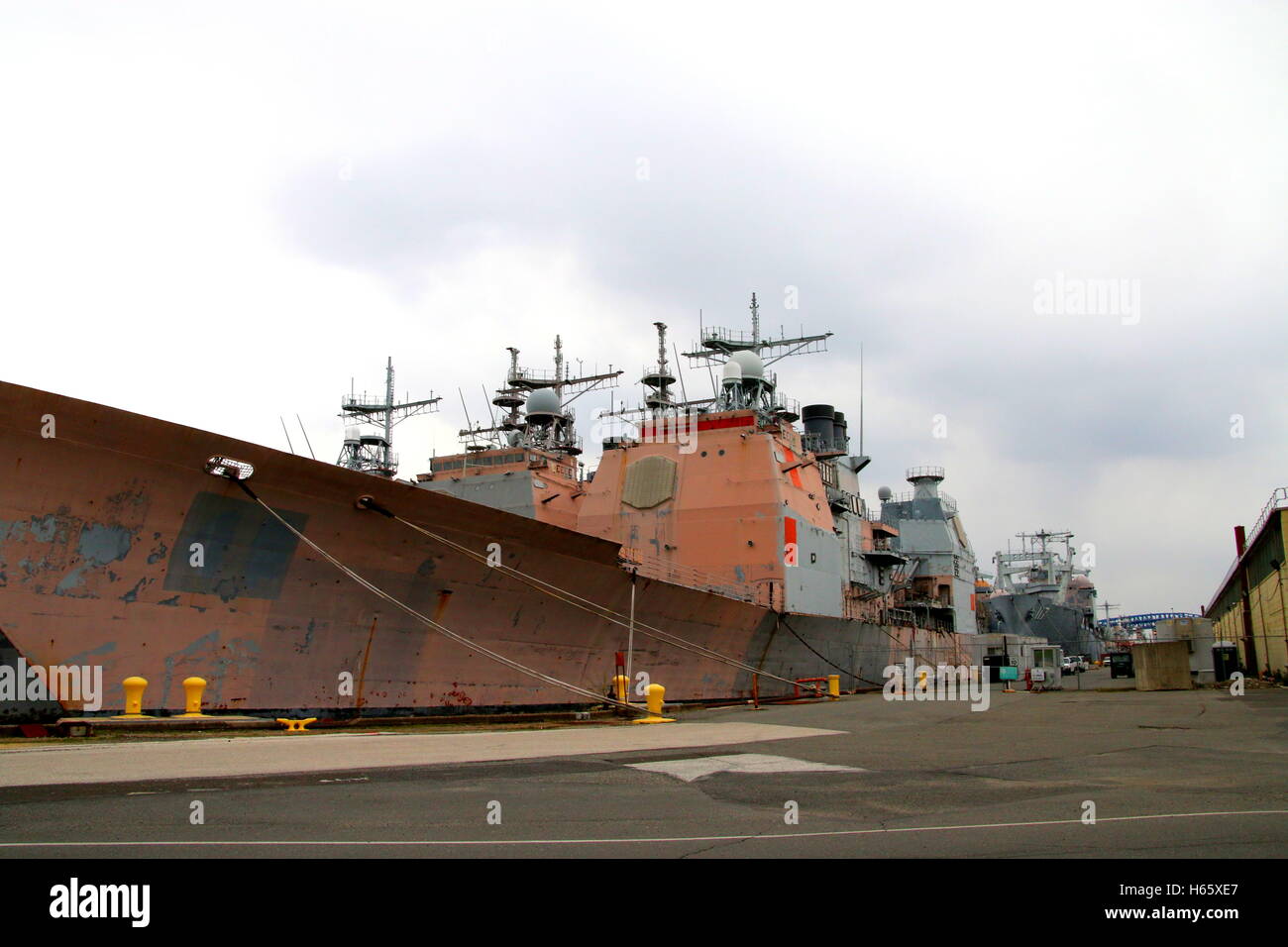 Alten Schlachtschiff Navy Yard. Stockfoto