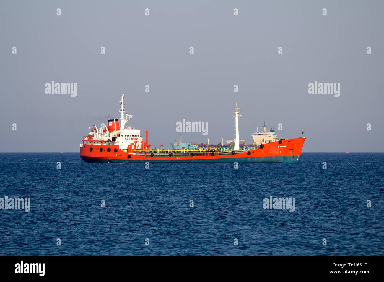 Limassol, Zypern - 16. Juli 2015: Bonnie trocken-Frachtschiff Stockfoto