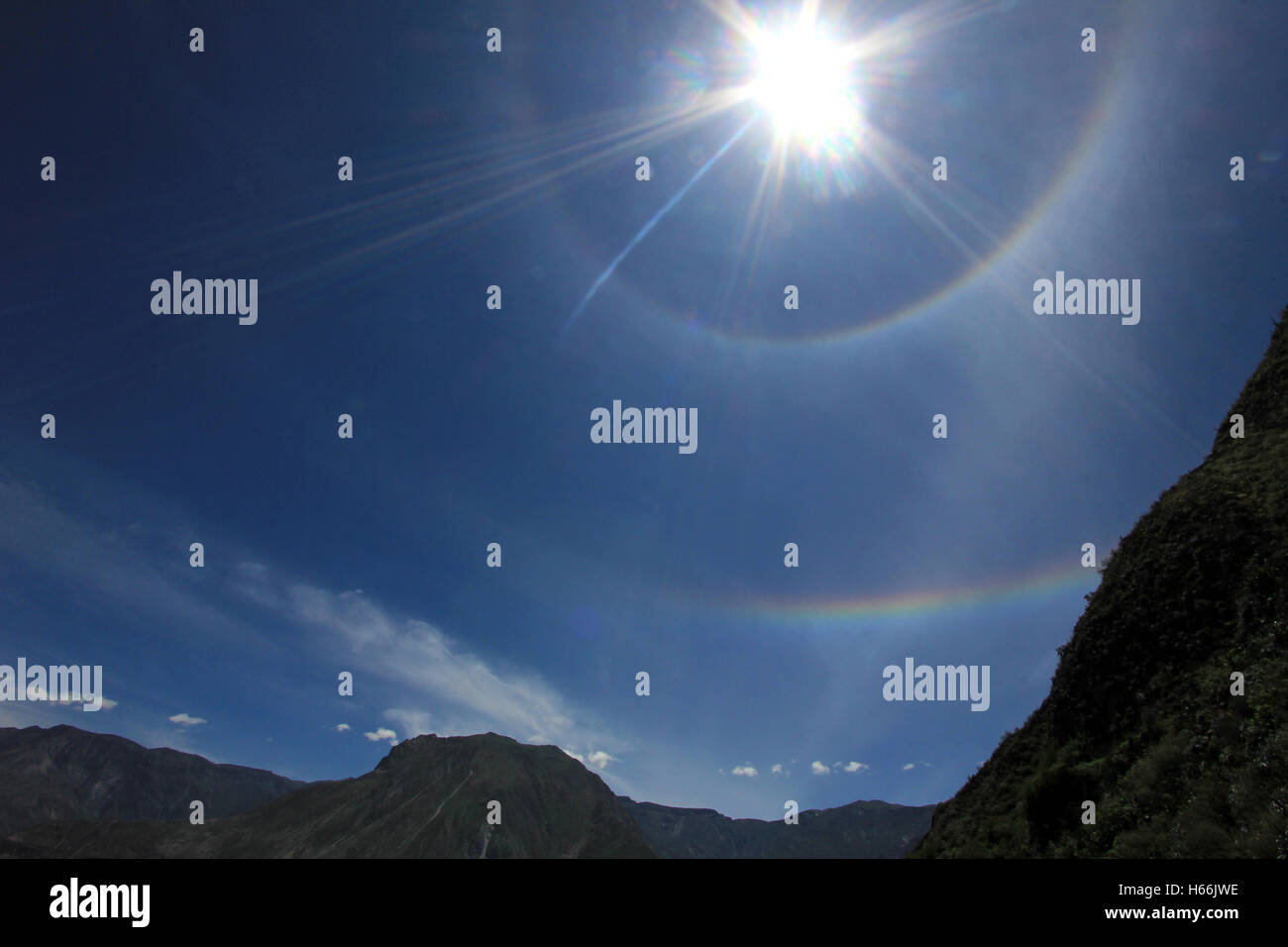 Doppelte Sonne Halo in den Anden von Peru Stockfoto