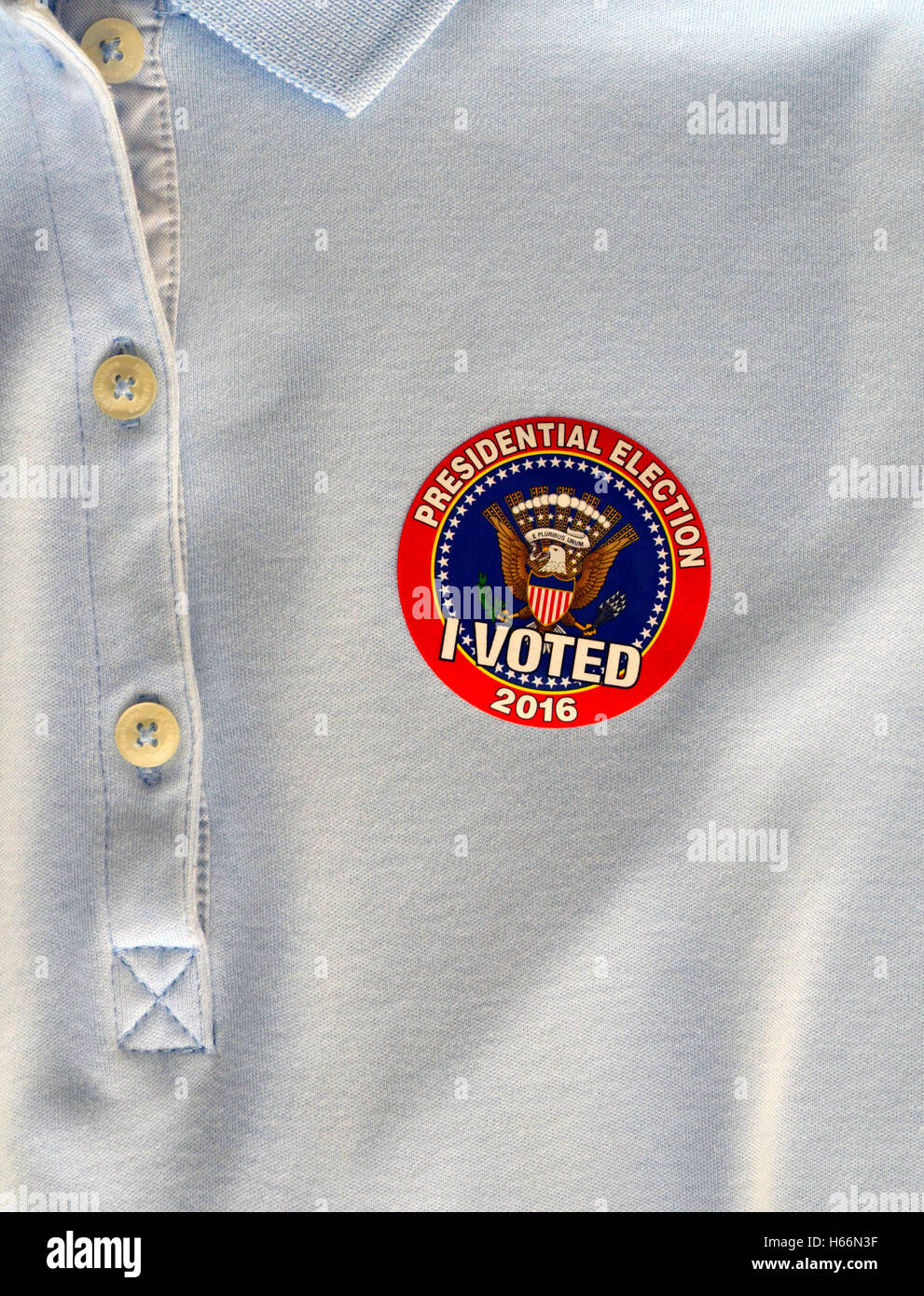 Ein bunte "Ich VOTED"-Aufkleber ist für alle Stimmen in 2016 Vereinigte Staaten Präsidentenwahl ausgehändigt. Stockfoto